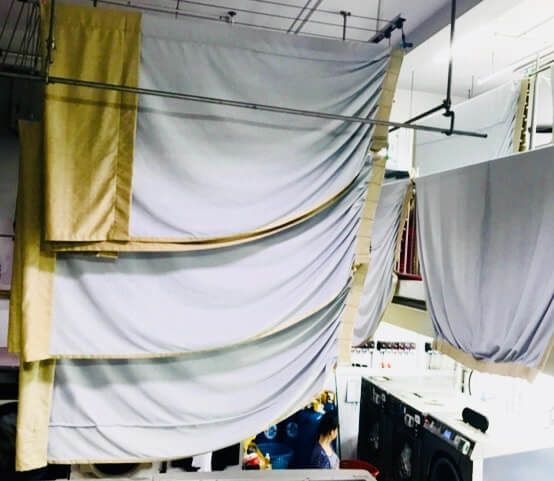 la importancia del lavado de cortinas blackout
