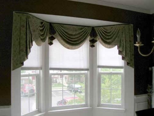 Limpieza y Mantenimiento de cortinas con cenefas decorativas