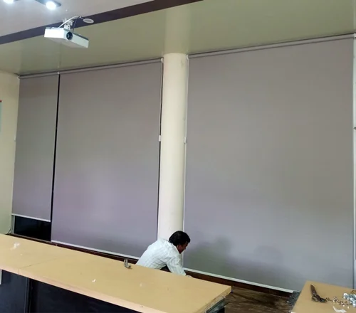 Cuándo Deberías Programar el Lavado de Cortinas Roller en Magdalena del Mar